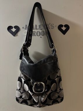 Vintage Coach Black & Gray Signature Buckle Shoulder Bag